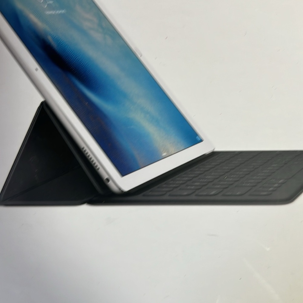 Apple black Smart Keyboard - Picture 6 of 8